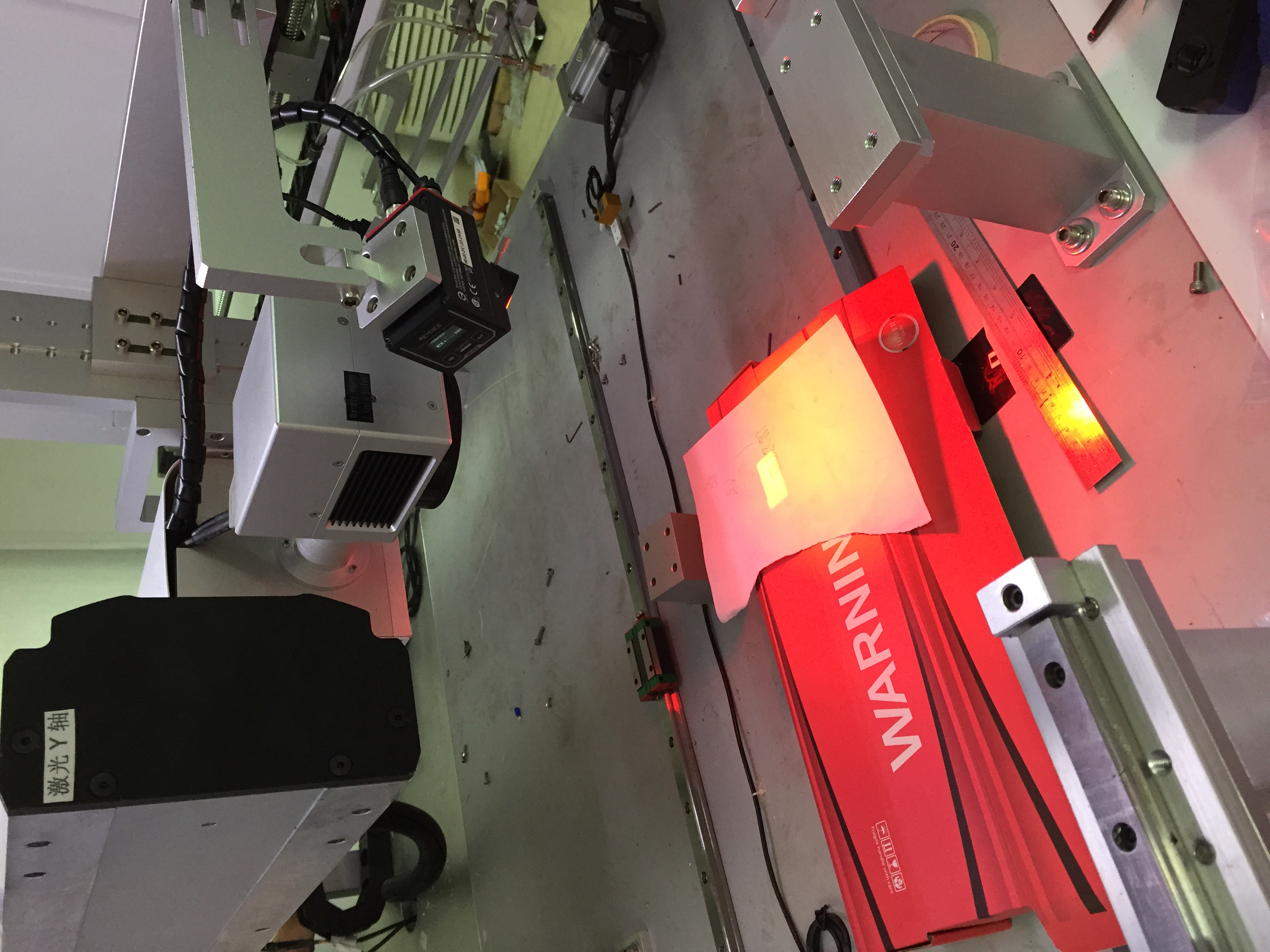 大幅面三轴打刻度尺激光打标雕刻