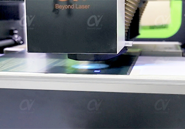 卷对片激光切割机加工流程